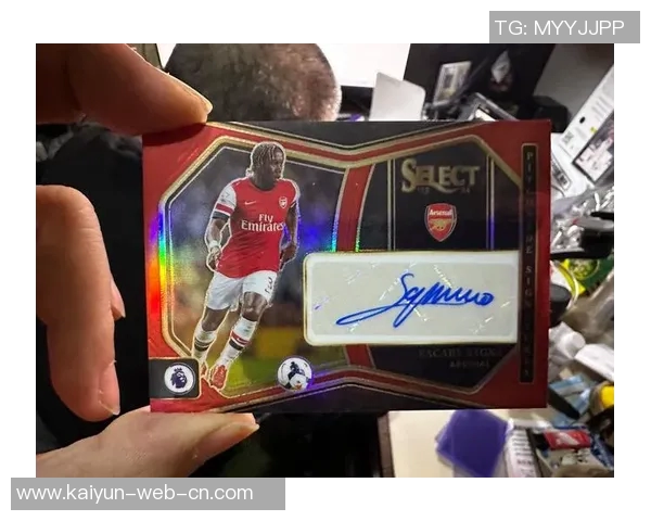 开帕尼尼球星卡包足球收藏热潮揭秘与卡片价值分析